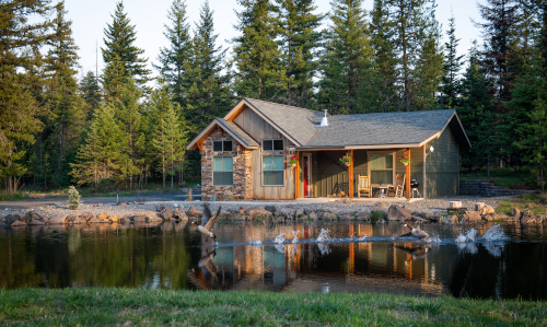 Bungalow on the lake